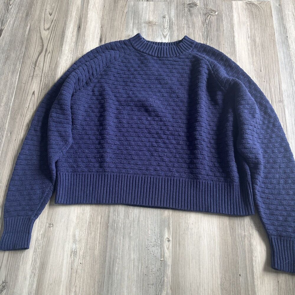 Lululemon Men's Textured Knit Raglan Crew Sweater Navy Classic Minimalist Small